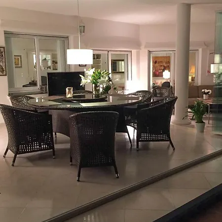 Villa Azalea *